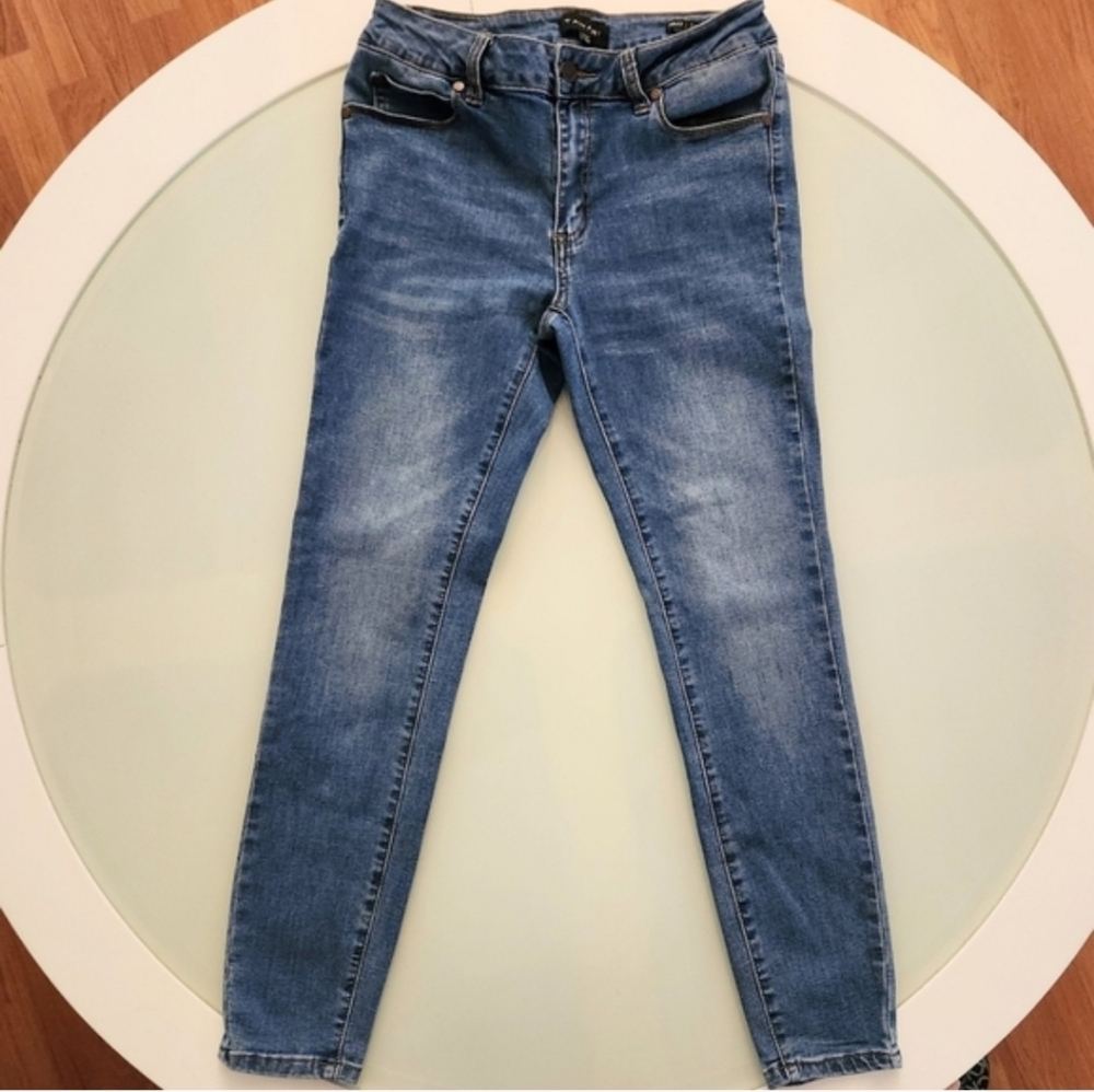 Tahari Women's Blue Skinny Jeans